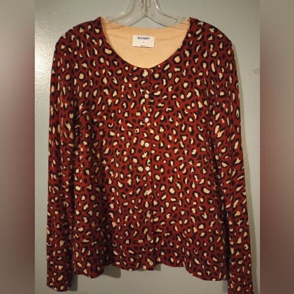 Old navy leopard print button down sweater - Picture 1 of 6